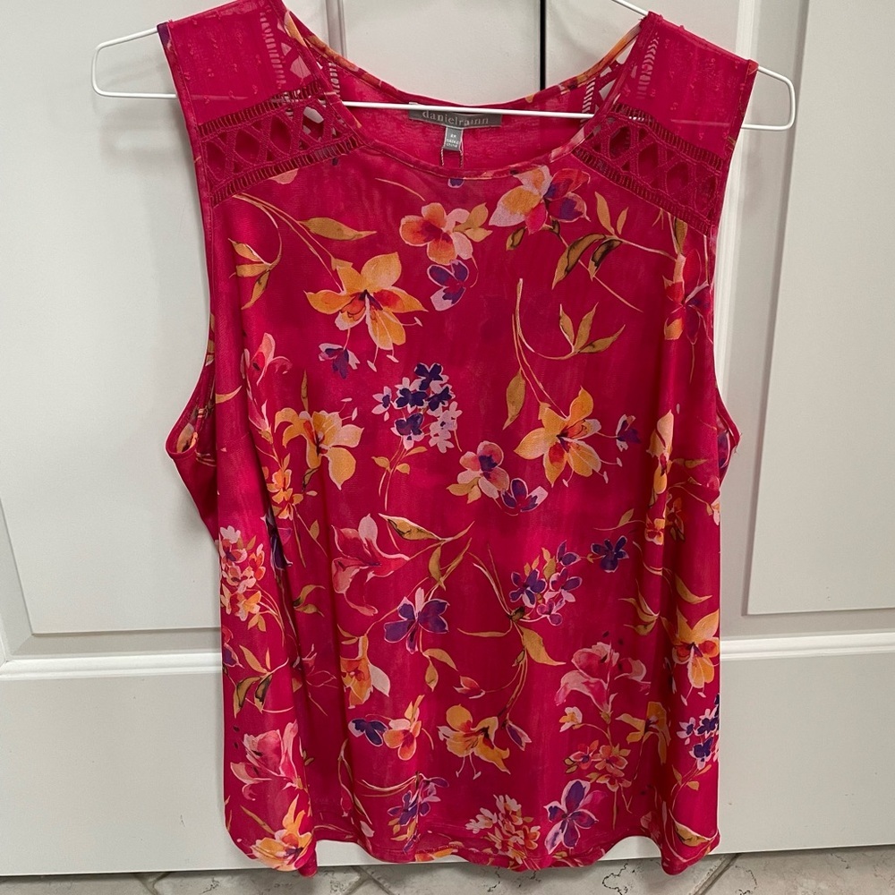 NWT Daniel Rainn Sleeveless Lace Floral Tank Blouse Office Layering Summer